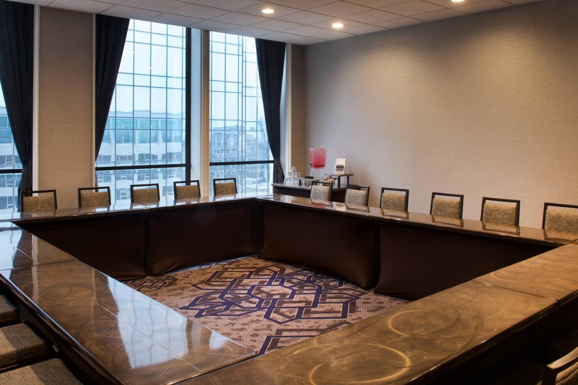 Sheraton Indianapolis City Centre Hotel Zewnętrze zdjęcie